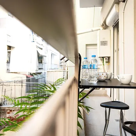 Cozy Hideaway In 公寓 塞萨洛尼基