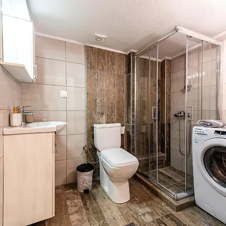 Cozy Hideaway In דירה